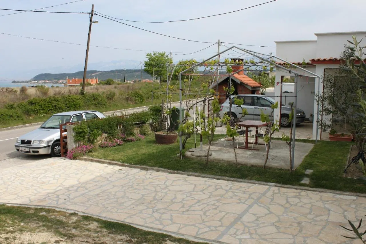 Apartments With A Parking Space Ljubac, Zadar - 6141 Razanac Croatia