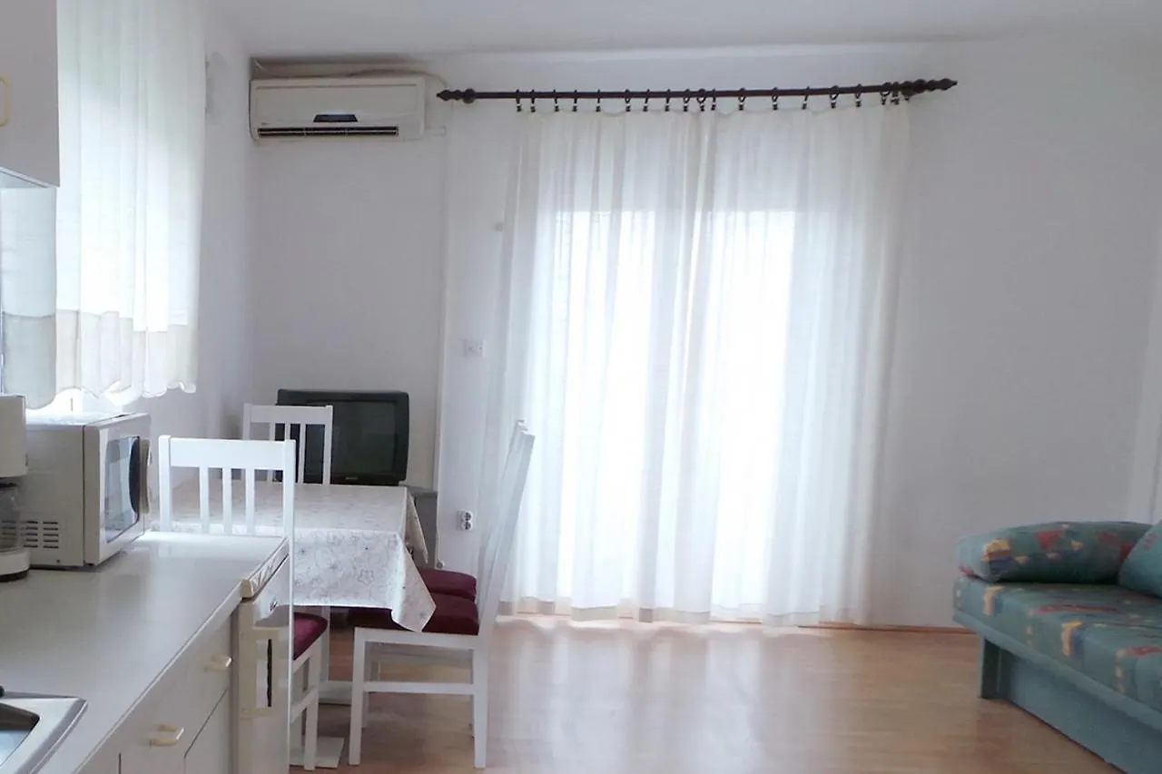 Apartments With A Parking Space Ljubac, Zadar - 6141 Razanac Croatia