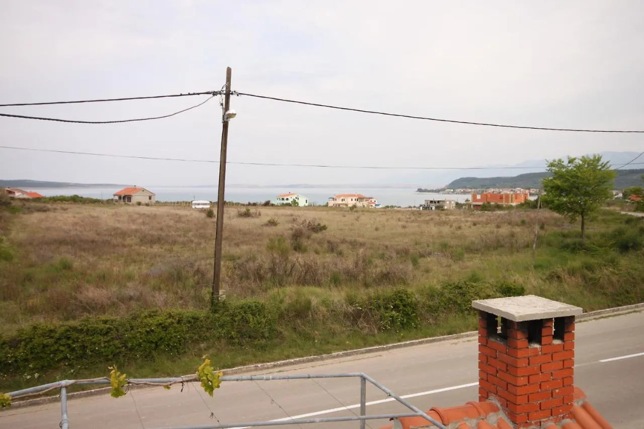 Apartments With A Parking Space Ljubac, Zadar - 6141 Razanac